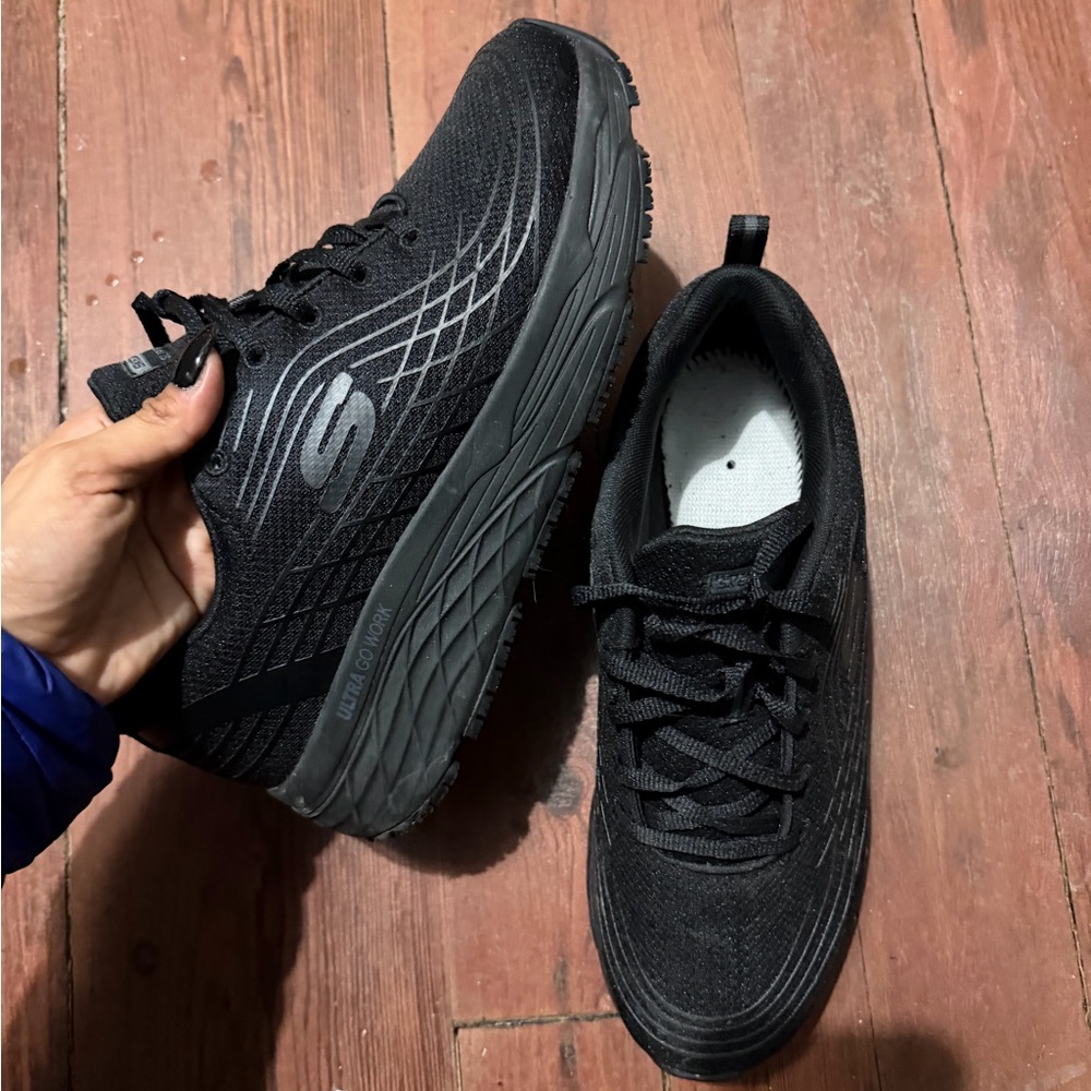 Skechers Men's Black Athletic Sneakers